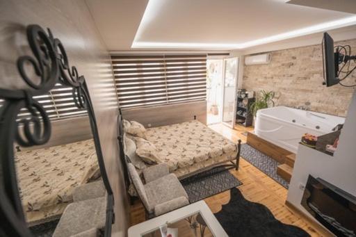 Onore Dell Amore Apartman Sa Djakuzijem Banja Koviljača 外观 照片